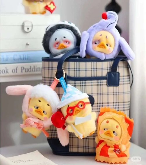1983 TOYS Upset Duck Crazy Circus Duck Keychain Series Blind Box